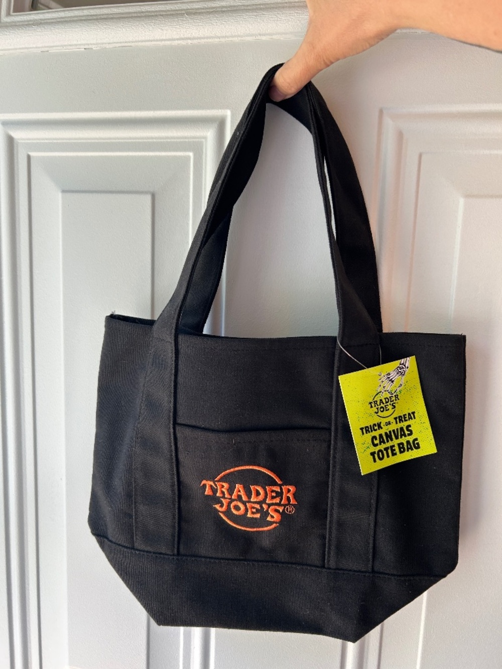 Spooky season Halloween Trader Joe’s canvas bag - Picture 1 of 2